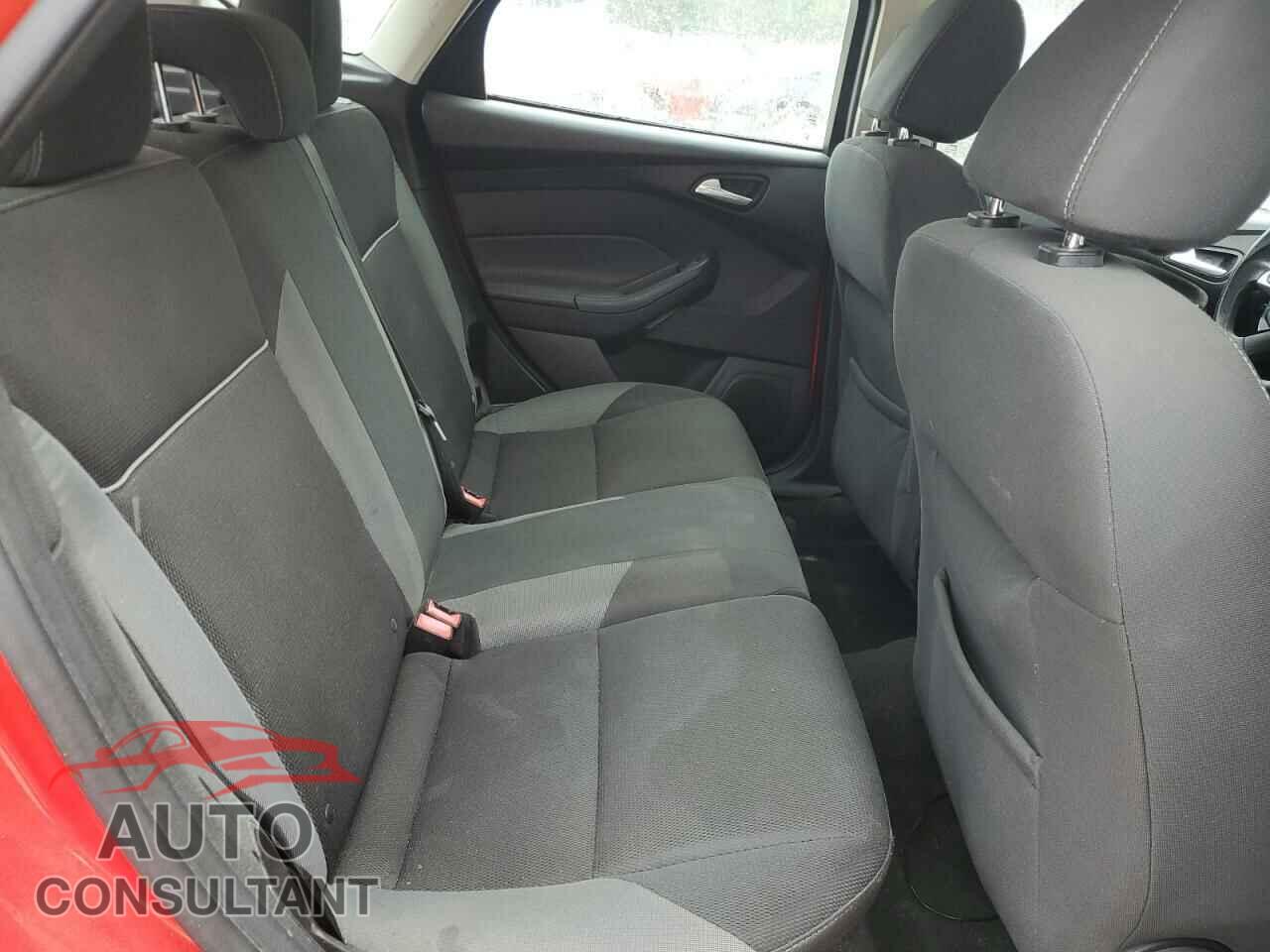 FORD FOCUS 2014 - 1FADP3K20EL158170