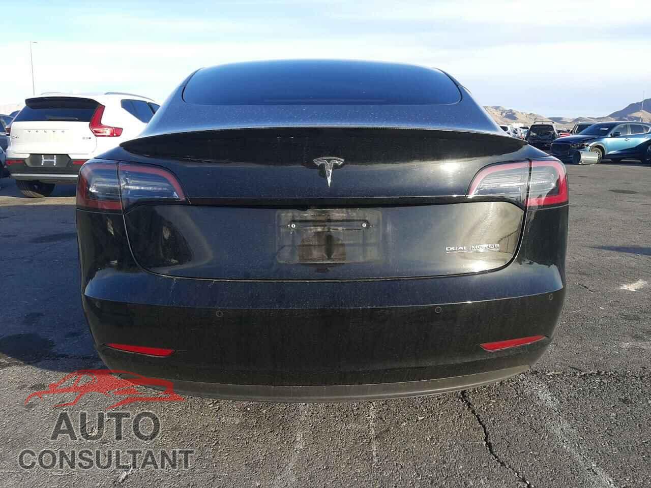 TESLA MODEL 3 2021 - 5YJ3E1EC5MF093659