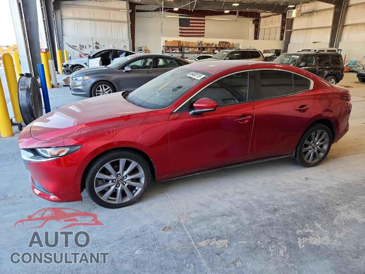 MAZDA 3 2019 - JM1BPBAM1K1118010