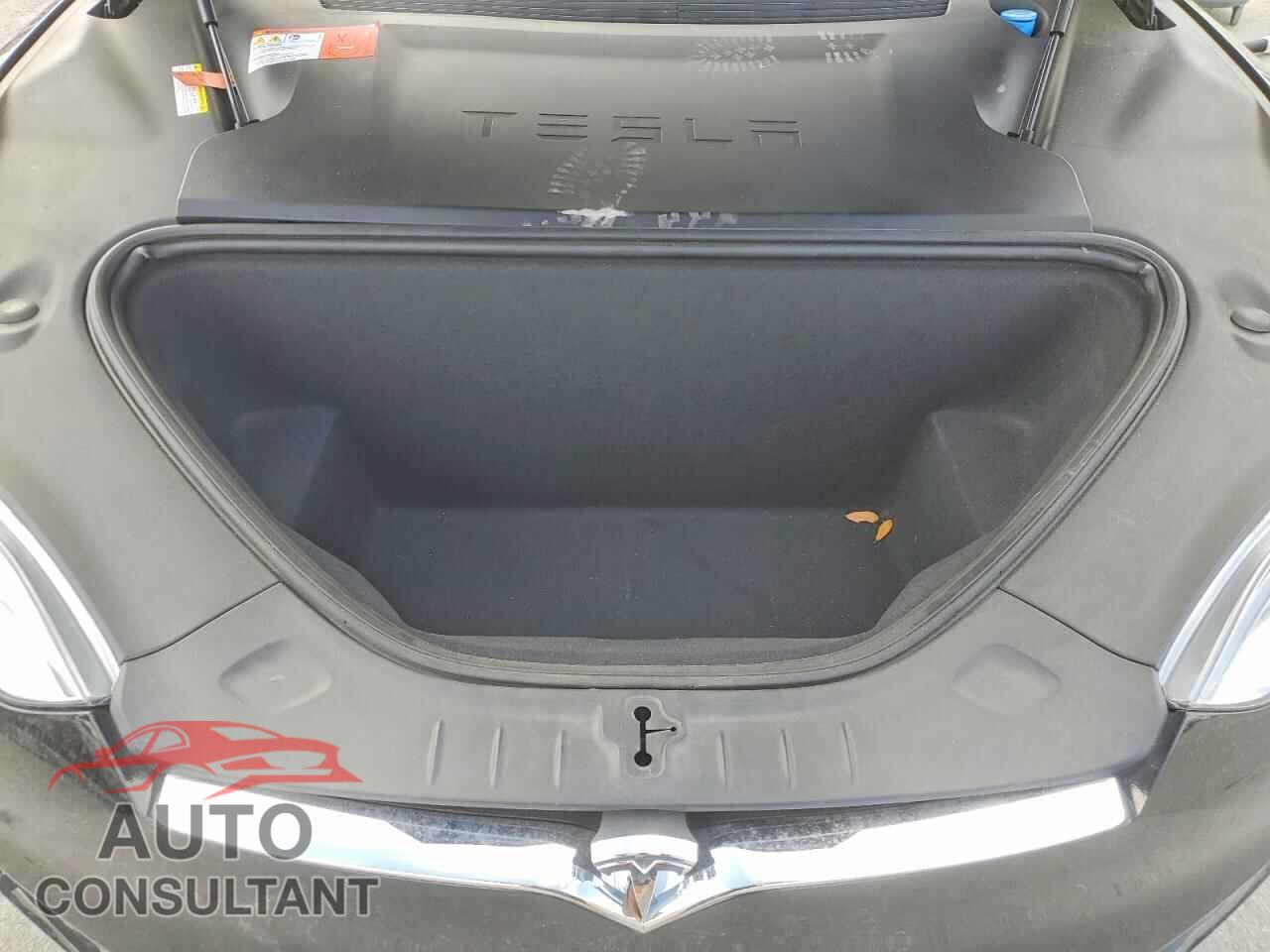 TESLA MODEL S 2017 - 5YJSA1E11HF182012