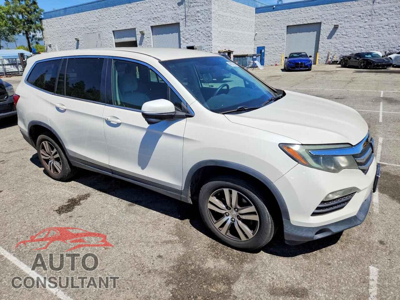 HONDA PILOT 2017 - 5FNYF5H38HB005246