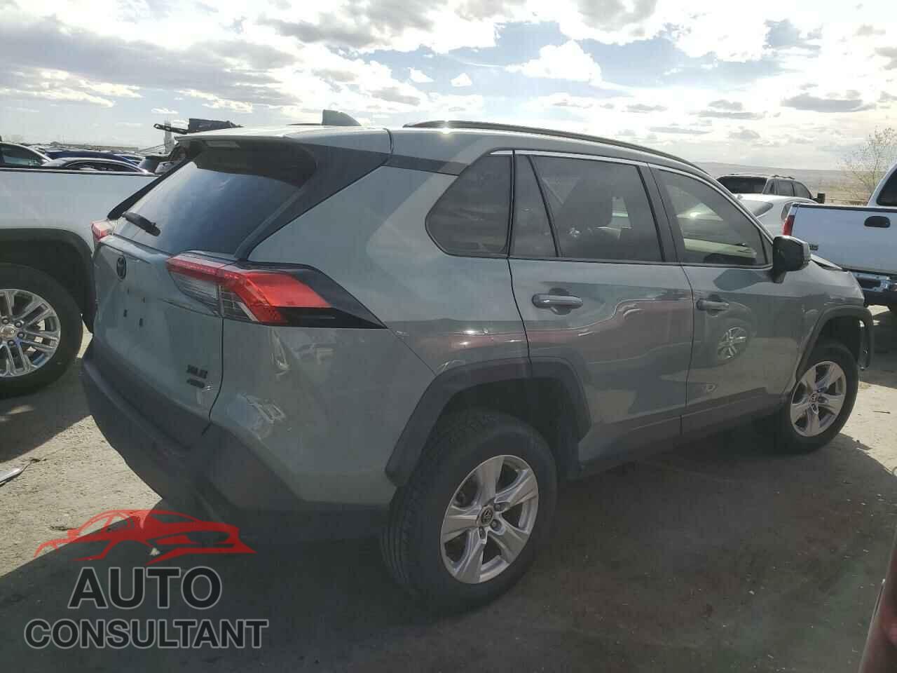 TOYOTA RAV4 2021 - JTMP1RFV2MD077101