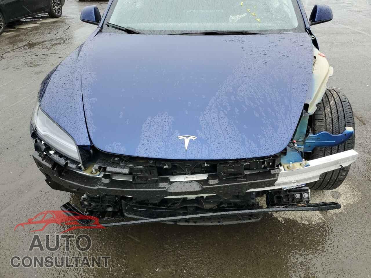 TESLA MODEL 3 2024 - 5YJ3E1EA6RF739880