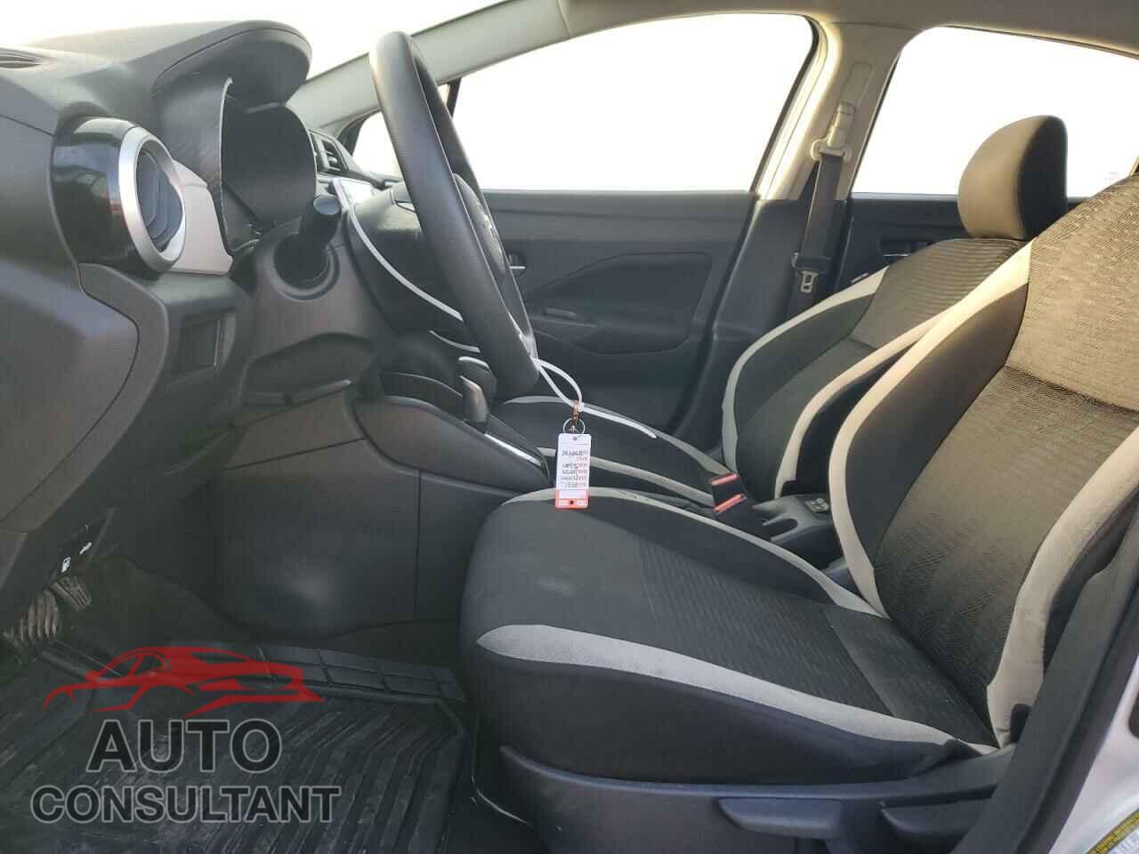 NISSAN VERSA 2021 - 3N1CN8EV4ML854972