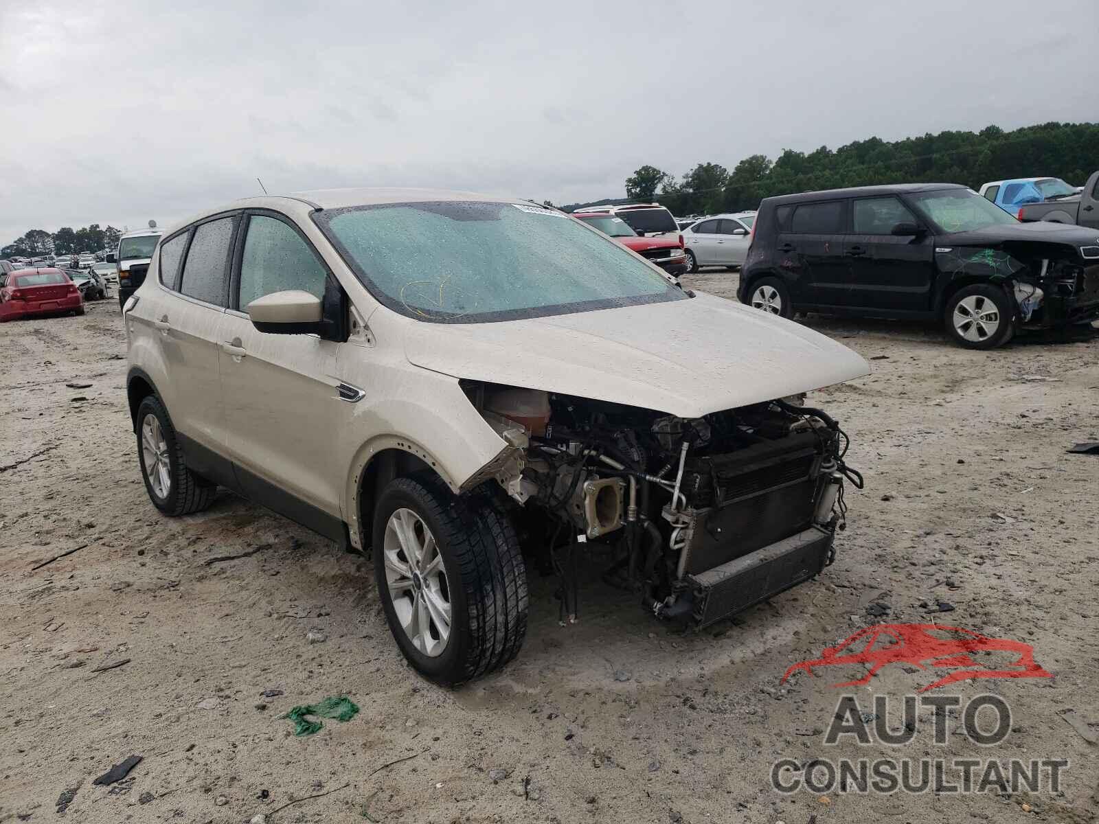 FORD ESCAPE 2017 - 1FMCU0GD0HUA75579