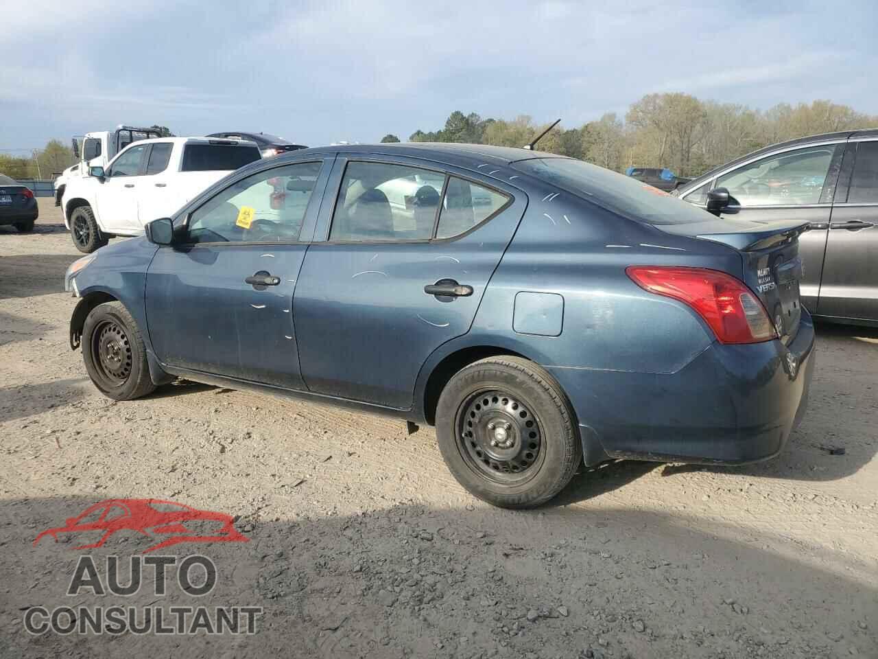 NISSAN VERSA 2017 - 3N1CN7APXHL817755