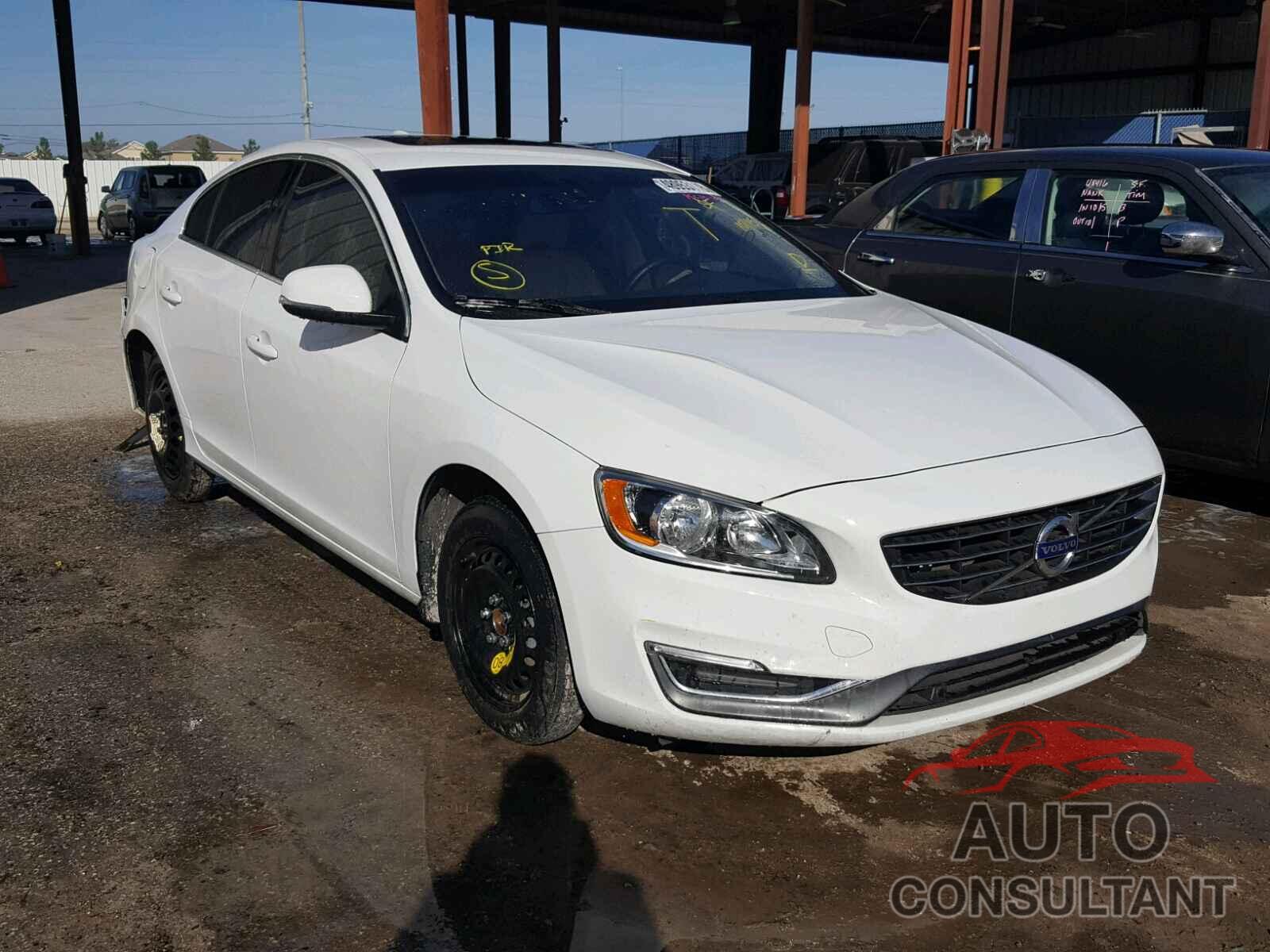 VOLVO S60 2015 - YV140MFB3F1307791