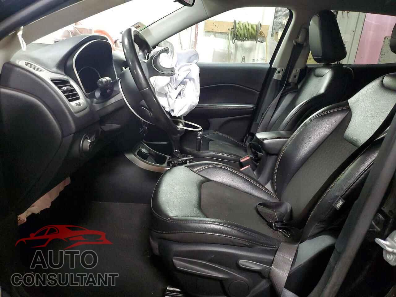 JEEP COMPASS 2021 - 3C4NJDBB0MT555189