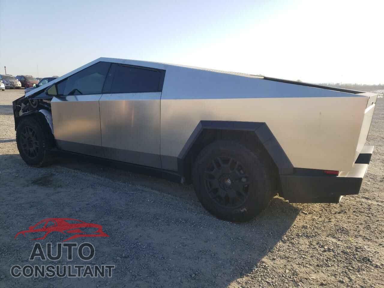TESLA CYBERTRUCK 2024 - 7G2CEHEE4RA011979