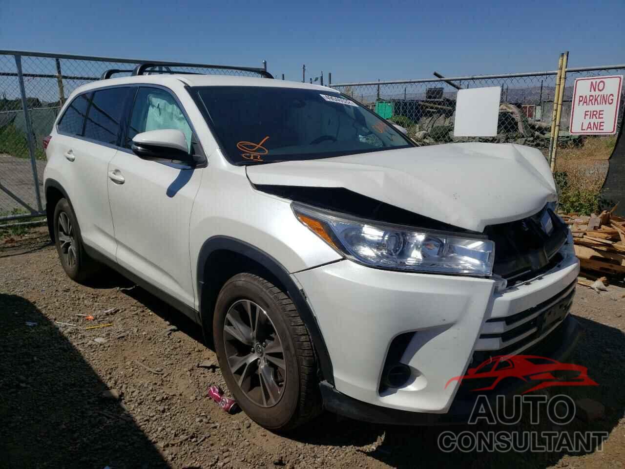 TOYOTA HIGHLANDER 2019 - 5TDBZRFH3KS933827