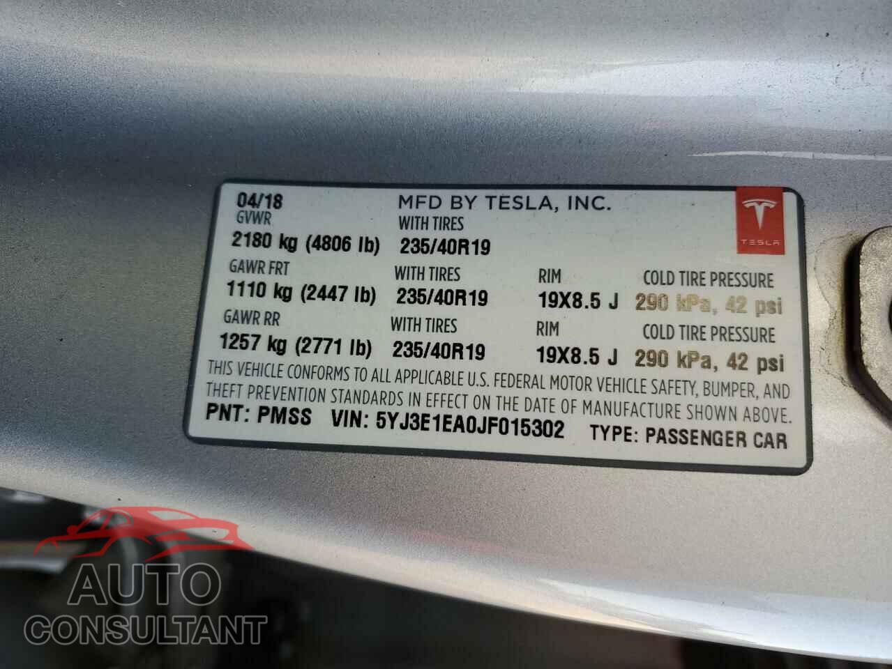 TESLA MODEL 3 2018 - 5YJ3E1EA0JF015302