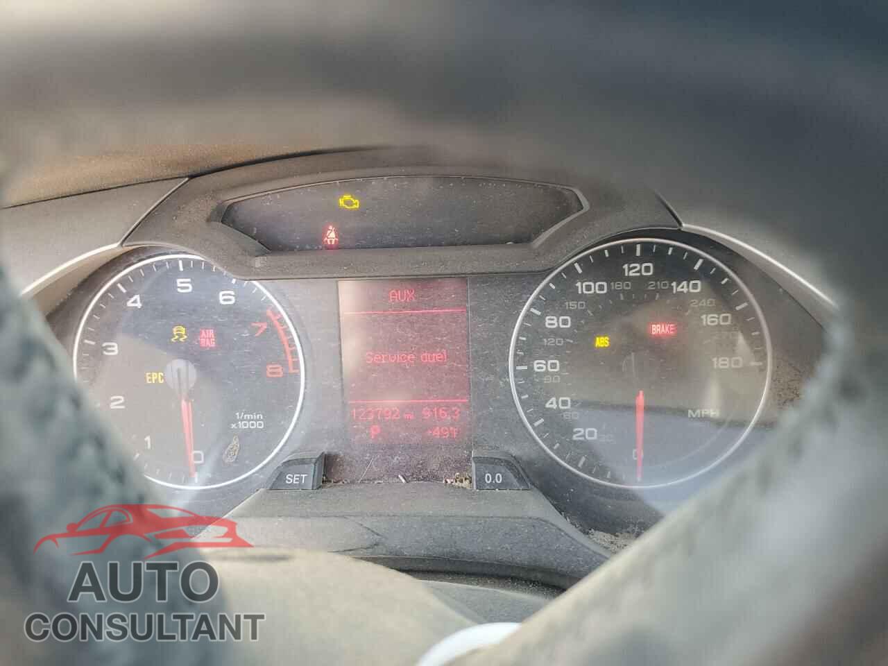 AUDI A4 2012 - WAUBFAFL0CA116261