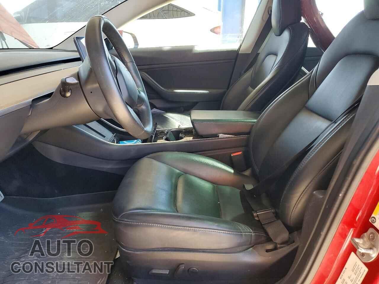 TESLA MODEL 3 2019 - 5YJ3E1EB4KF441388
