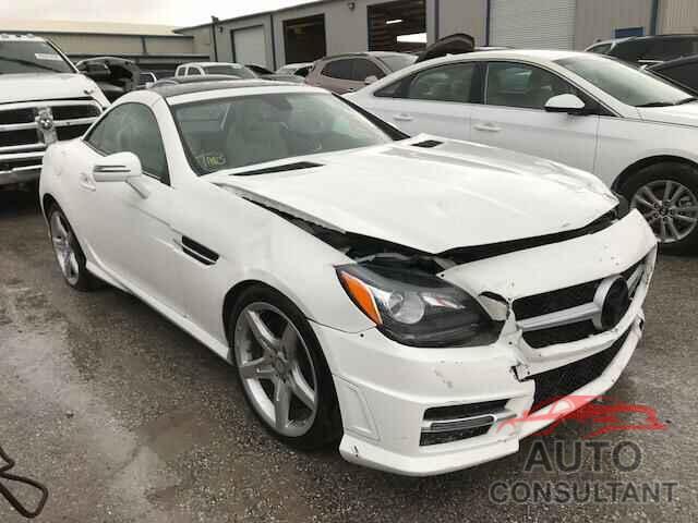 MERCEDES-BENZ SLK 250 2015 - WDDPK4HA3FF110579