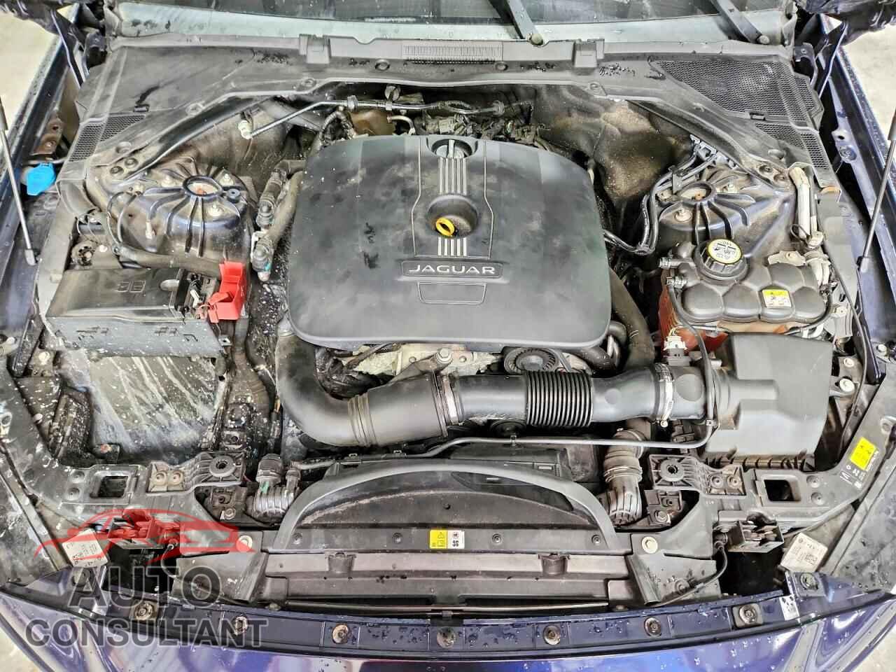 JAGUAR XE 2017 - SAJAR4BG9HA972795