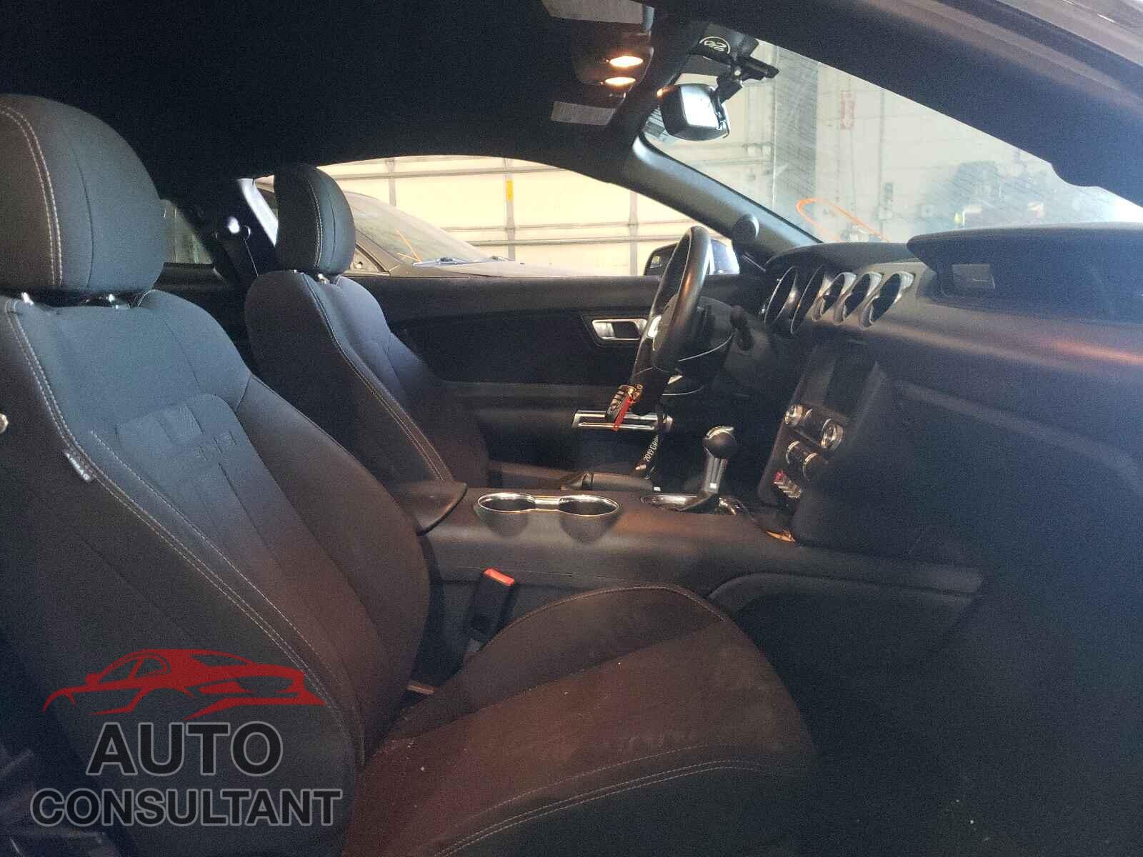 FORD MUSTANG 2018 - 1FA6P8THXJ5114913