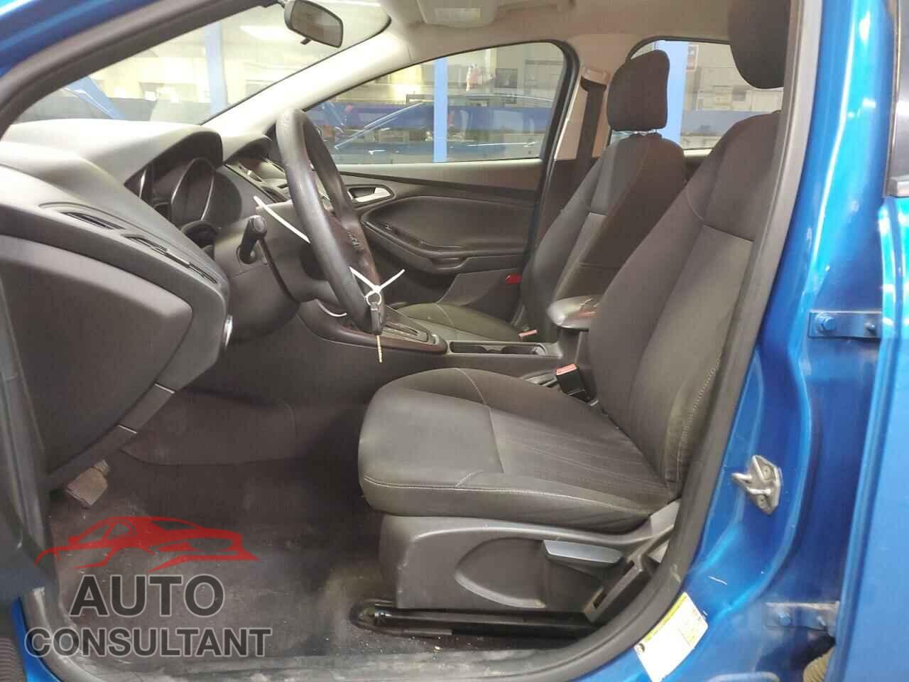 FORD FOCUS 2015 - 1FADP3F22FL288236
