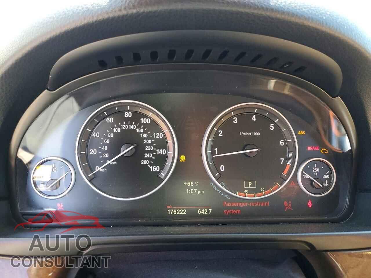 BMW 5 SERIES 2012 - WBAXG5C55CDX01867