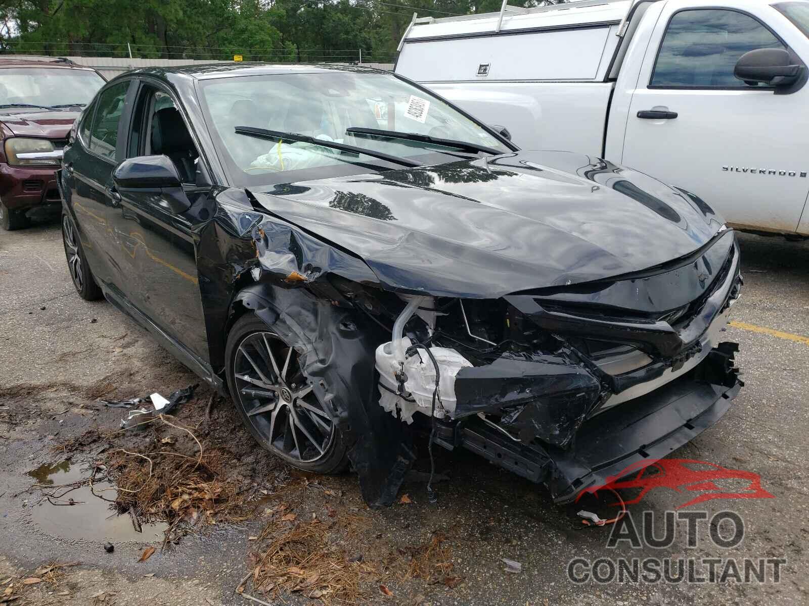 TOYOTA CAMRY 2021 - 4T1G11AK0MU525619