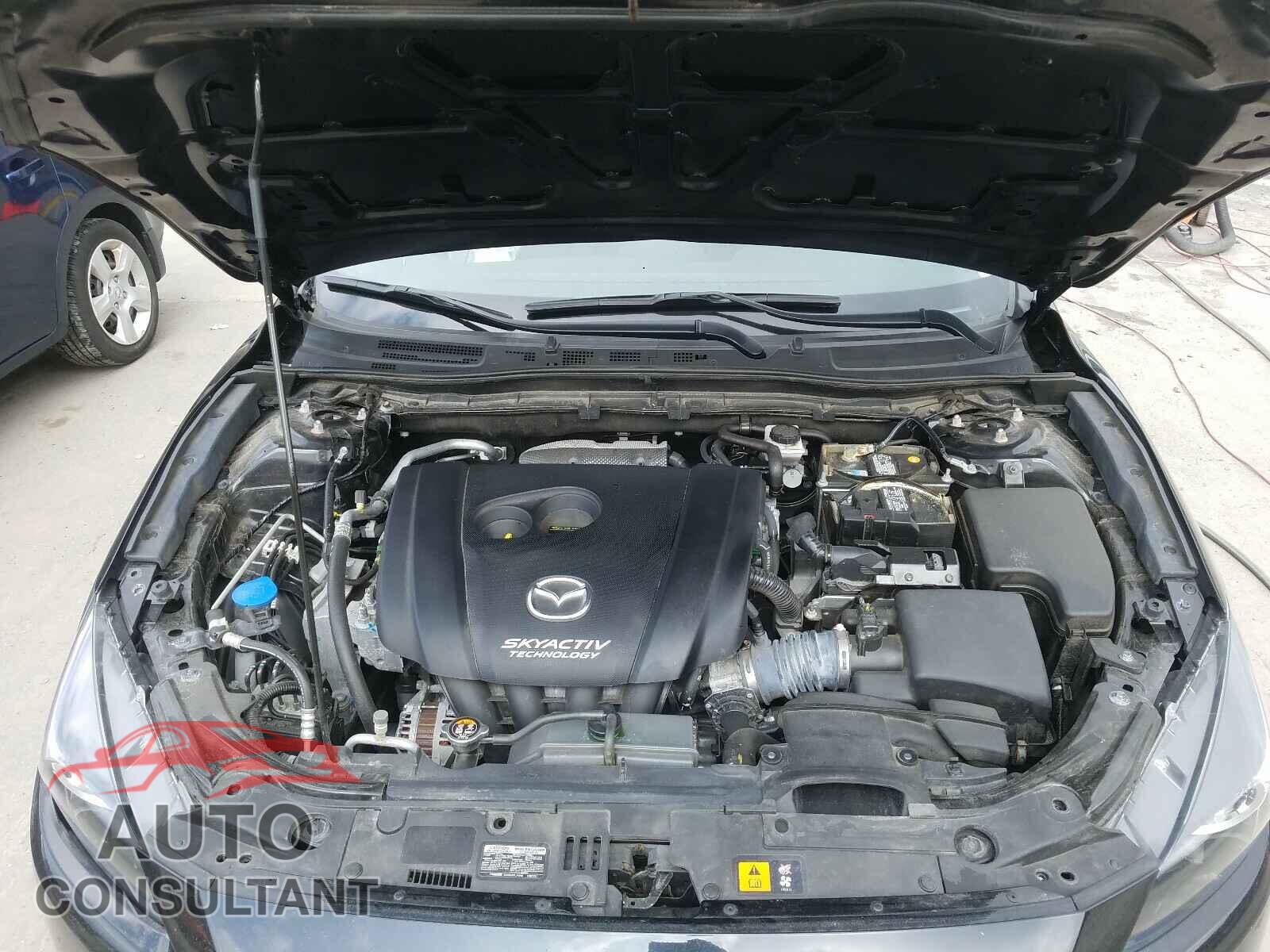 MAZDA 3 2017 - 3MZBN1U78HM104328