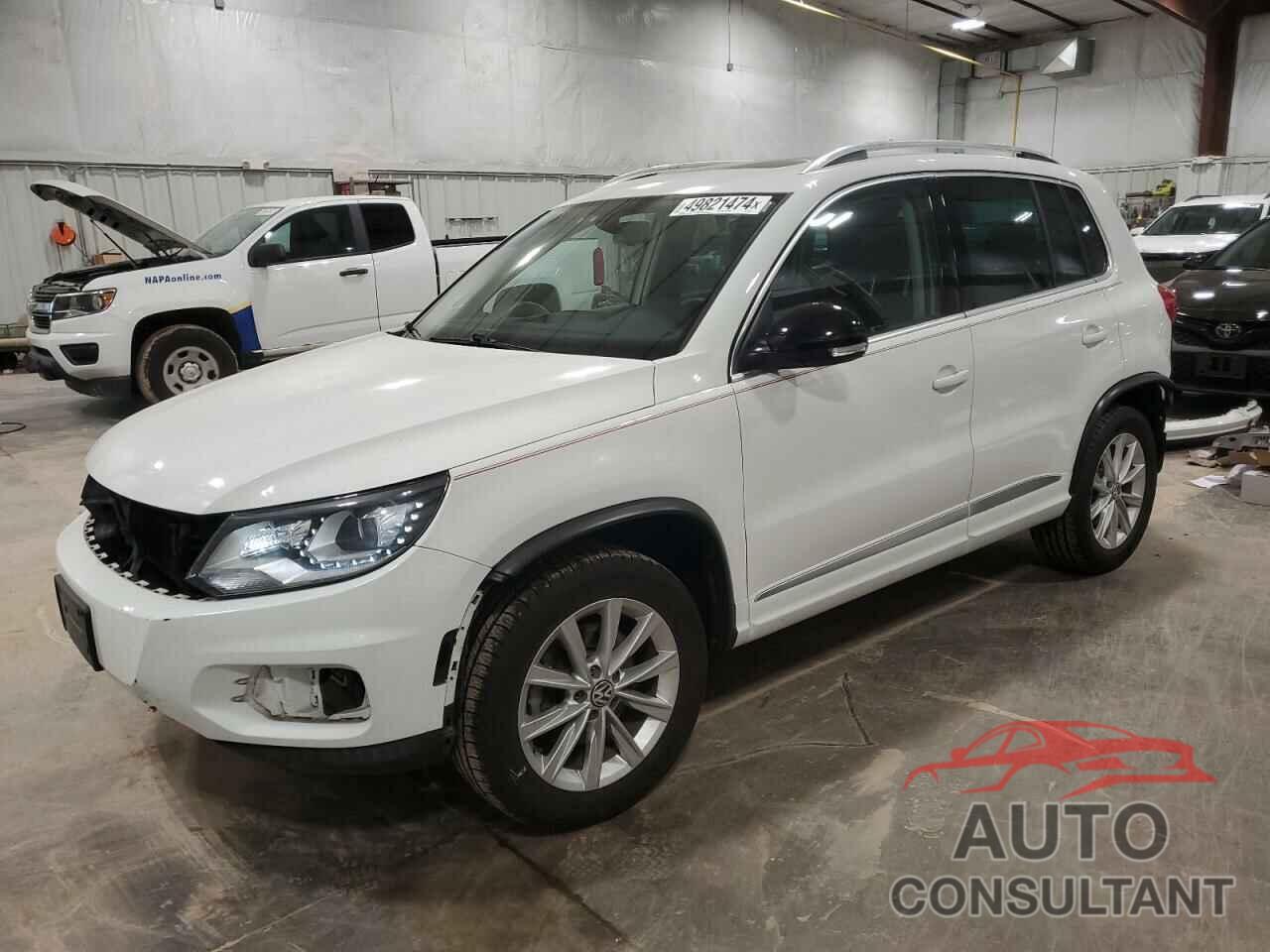 VOLKSWAGEN TIGUAN 2017 - WVGUV7AX8HK012612