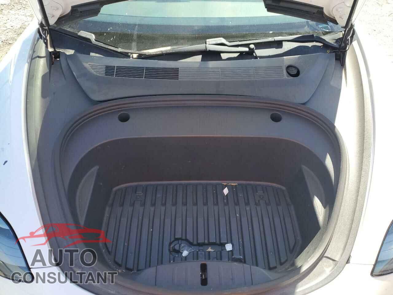 TESLA MODEL 3 2021 - 5YJ3E1EA3MF921108