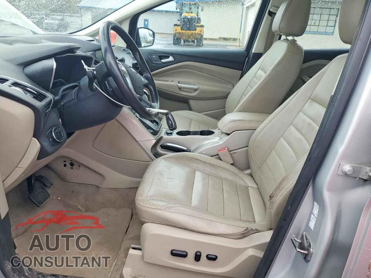 FORD CMAX 2013 - 1FADP5BU0DL520218