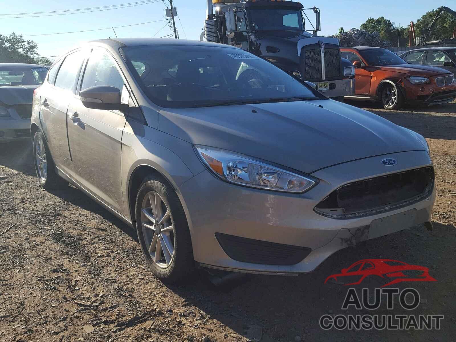 FORD FOCUS 2015 - 1FADP3K26FL213321