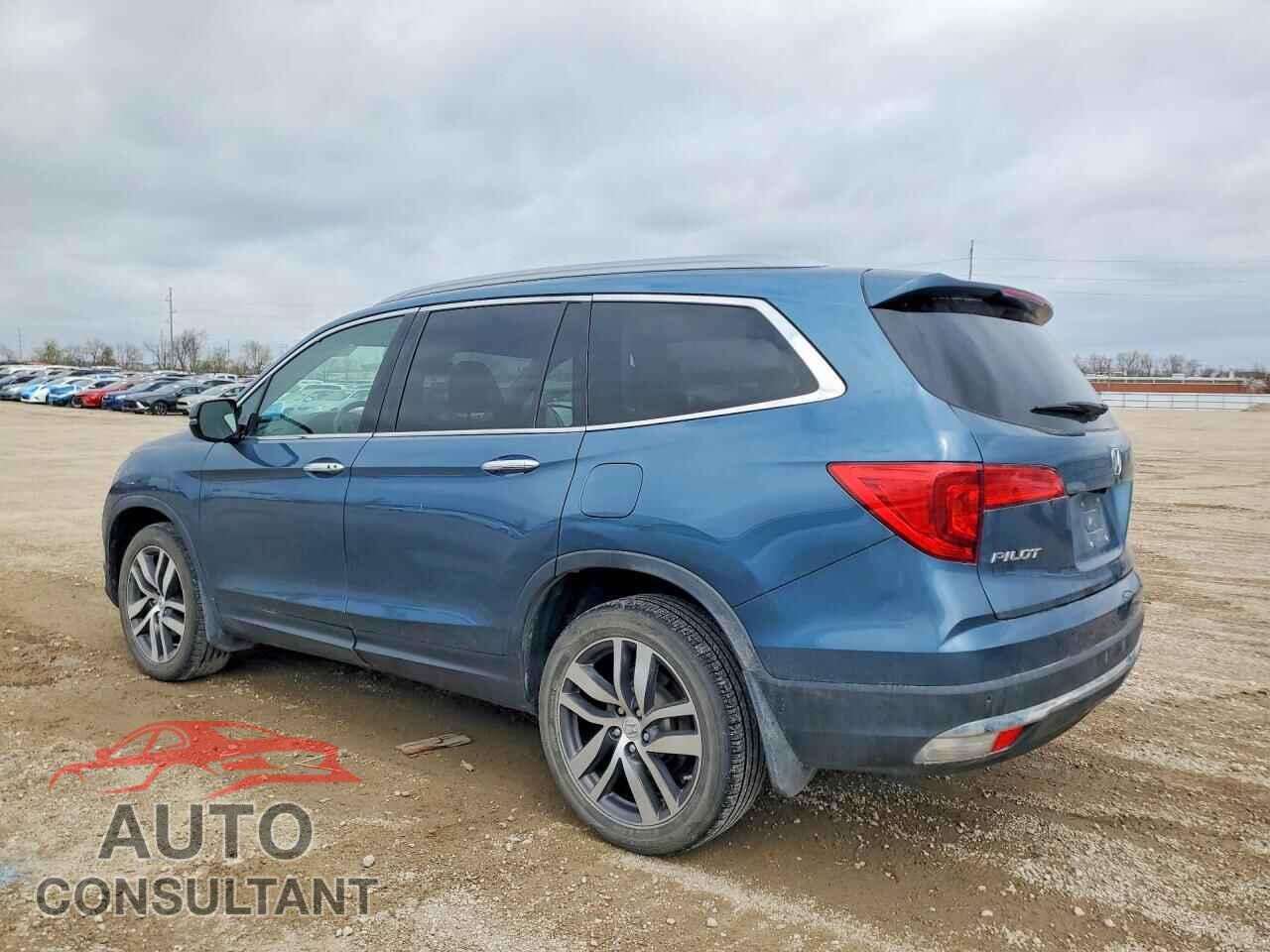HONDA PILOT 2017 - 5FNYF6H96HB009595