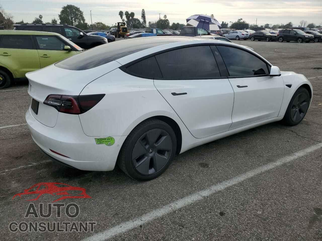 TESLA MODEL 3 2022 - 5YJ3E1EA6NF322897