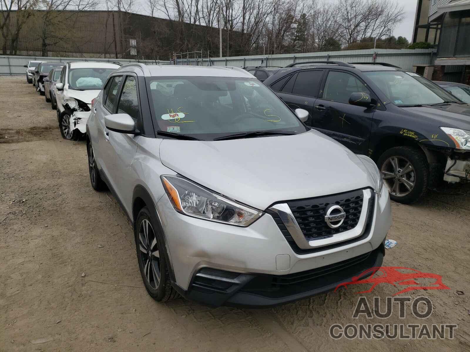 NISSAN KICKS 2018 - 3N1CP5CU1JL537973