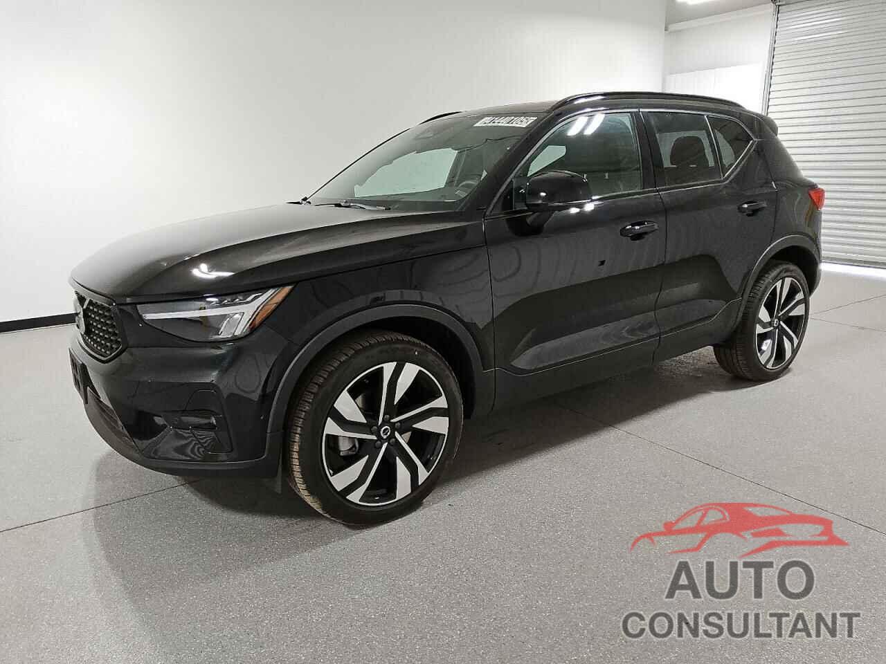 VOLVO XC40 PLUS 2025 - YV4L12UC5S2509919