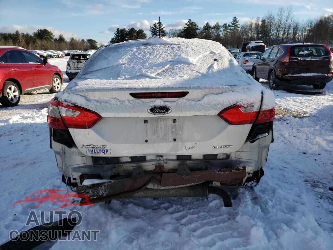 FORD FOCUS 2014 - 1FADP3E28EL178470