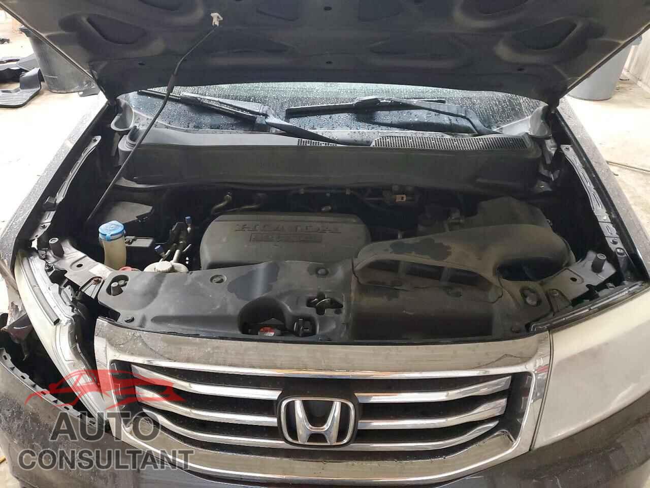 HONDA PILOT 2013 - 5FNYF4H29DB076421