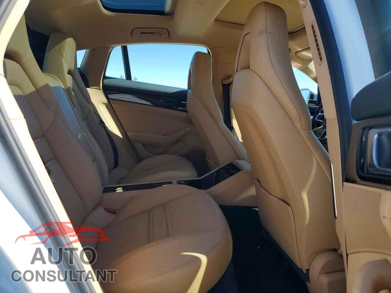 PORSCHE PANAMERA 2017 - WP0AA2A72HL100703