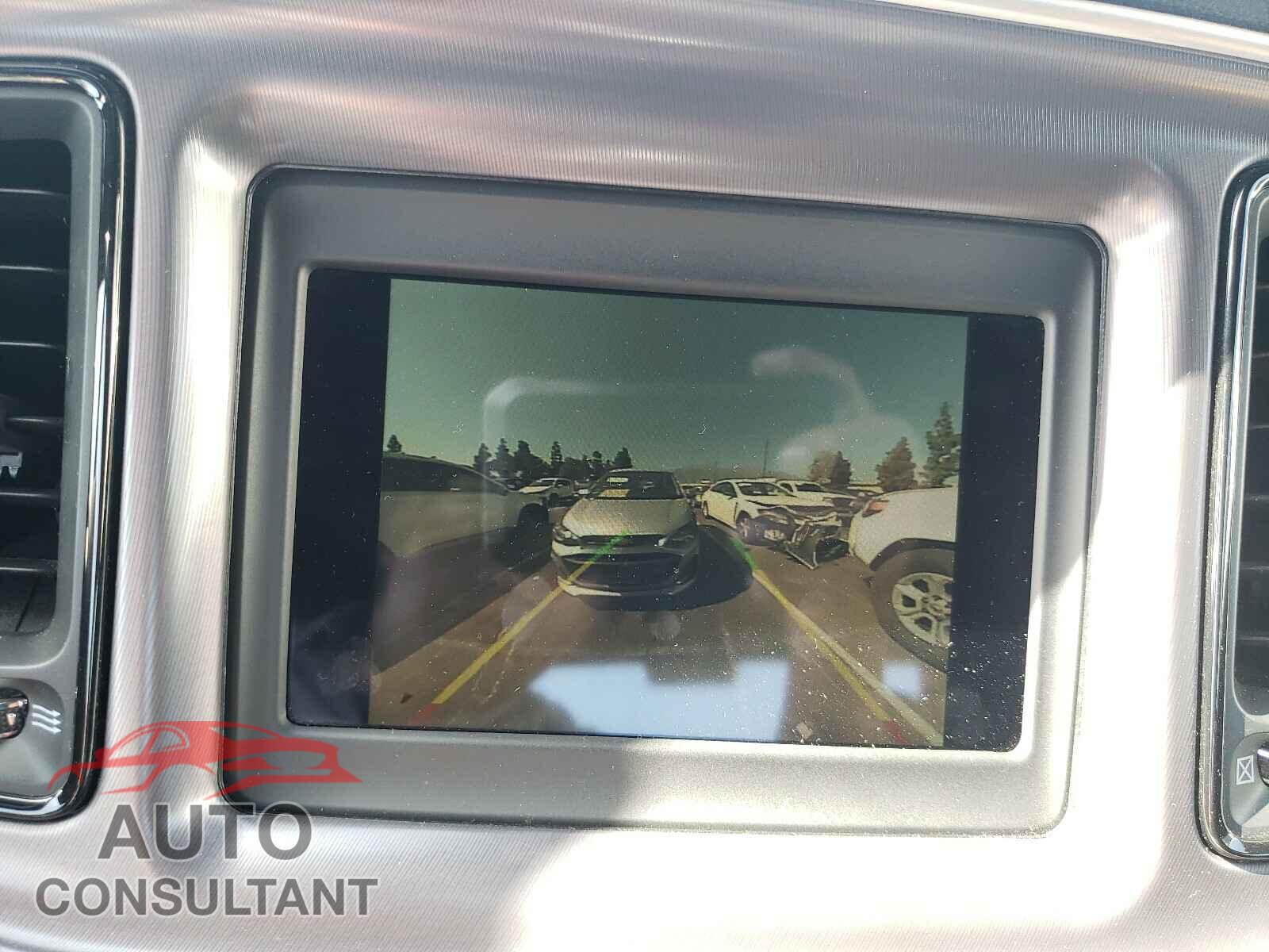 DODGE CHALLENGER 2019 - 2C3CDZBT2KH641621