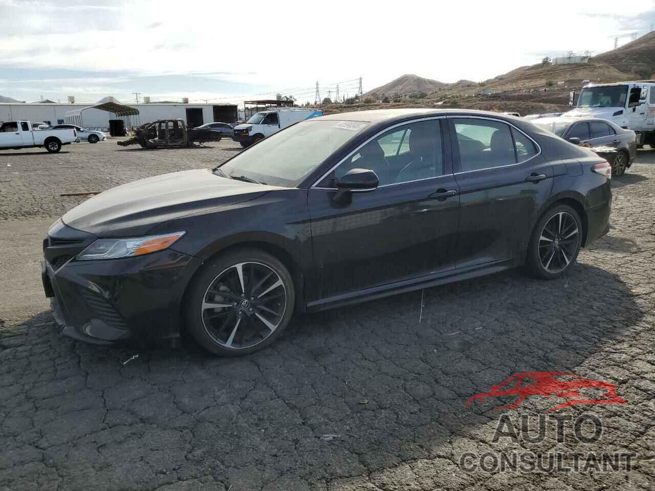 TOYOTA CAMRY 2018 - 4T1B61HK2JU094567