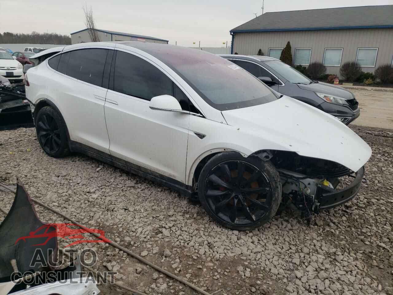 TESLA MODEL X 2016 - 5YJXCAE46GF017601