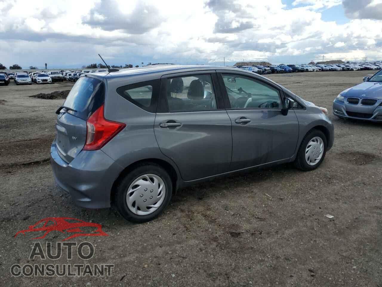 NISSAN VERSA 2018 - 3N1CE2CP3JL364231