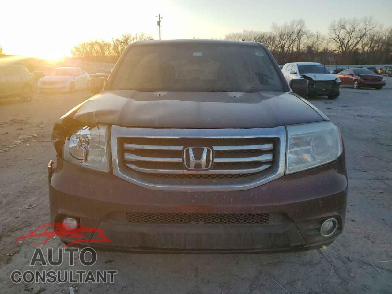 HONDA PILOT 2013 - 5FNYF4H48DB054380