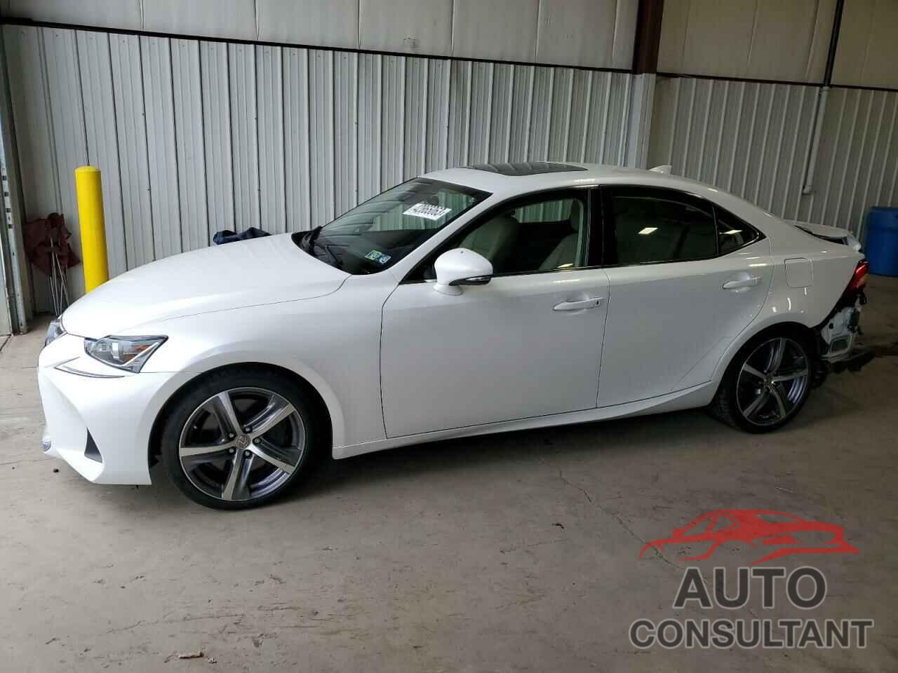 LEXUS IS 2018 - JTHC81D23J5027719