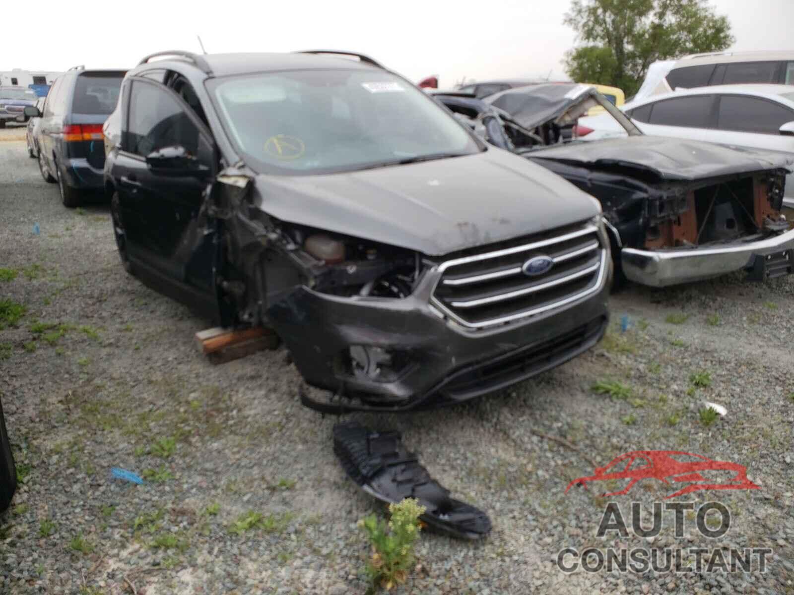 FORD ESCAPE 2018 - 1FMCU0GD7JUB14030