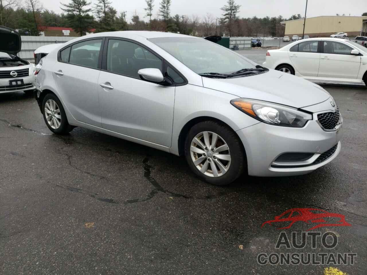 KIA FORTE 2016 - KNAFX4A61G5551578