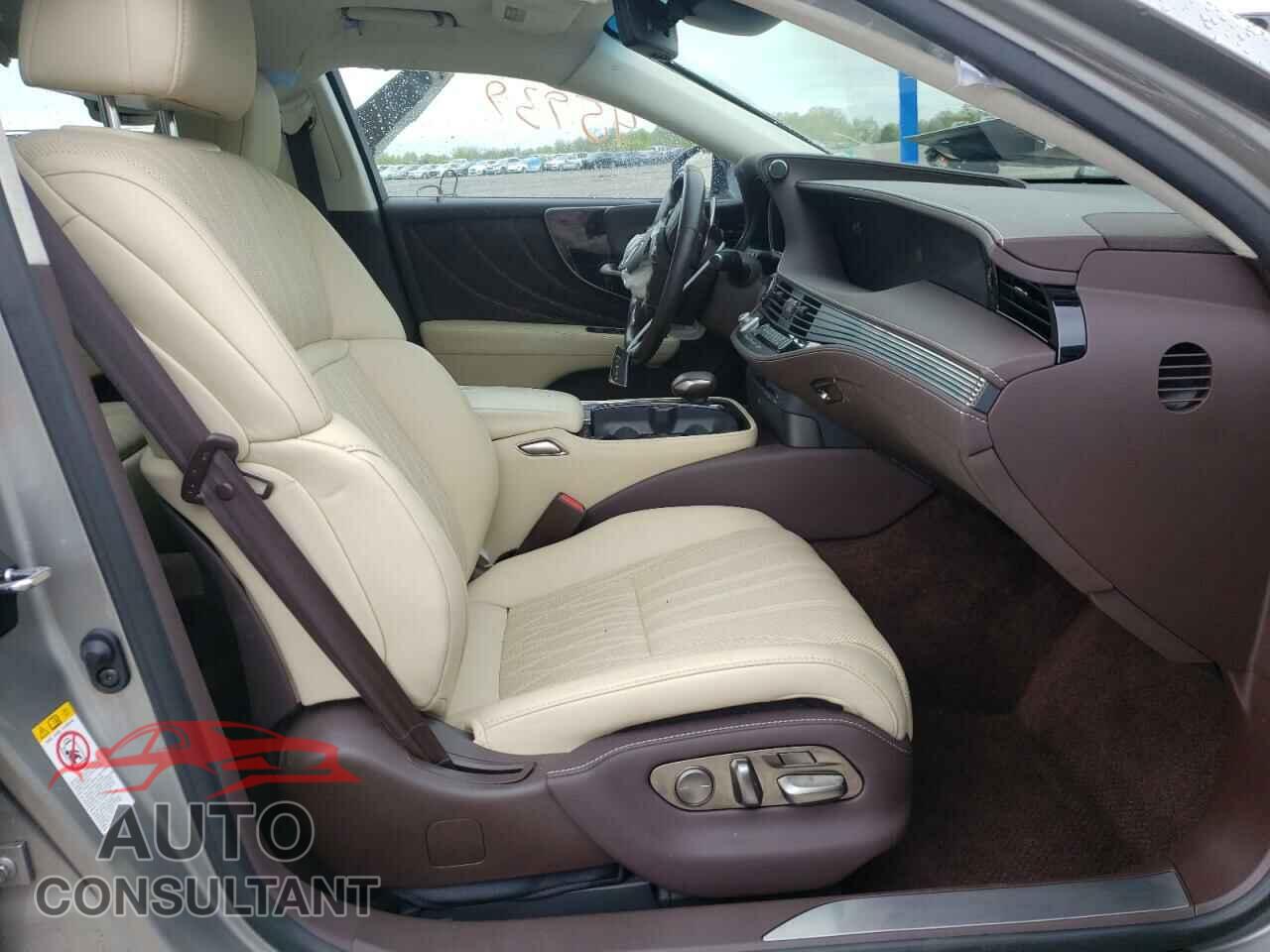 LEXUS LS500 2018 - JTHC5LFF4J5002204