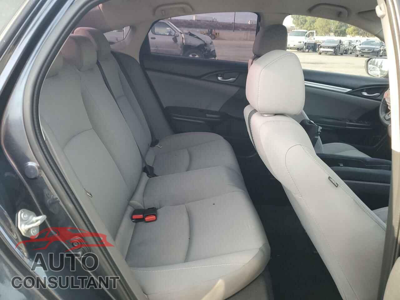 HONDA CIVIC 2017 - 2HGFC2F52HH541432