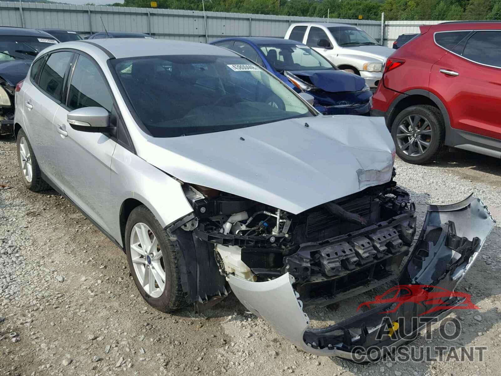 FORD FOCUS 2015 - 1FADP3K2XFL319027