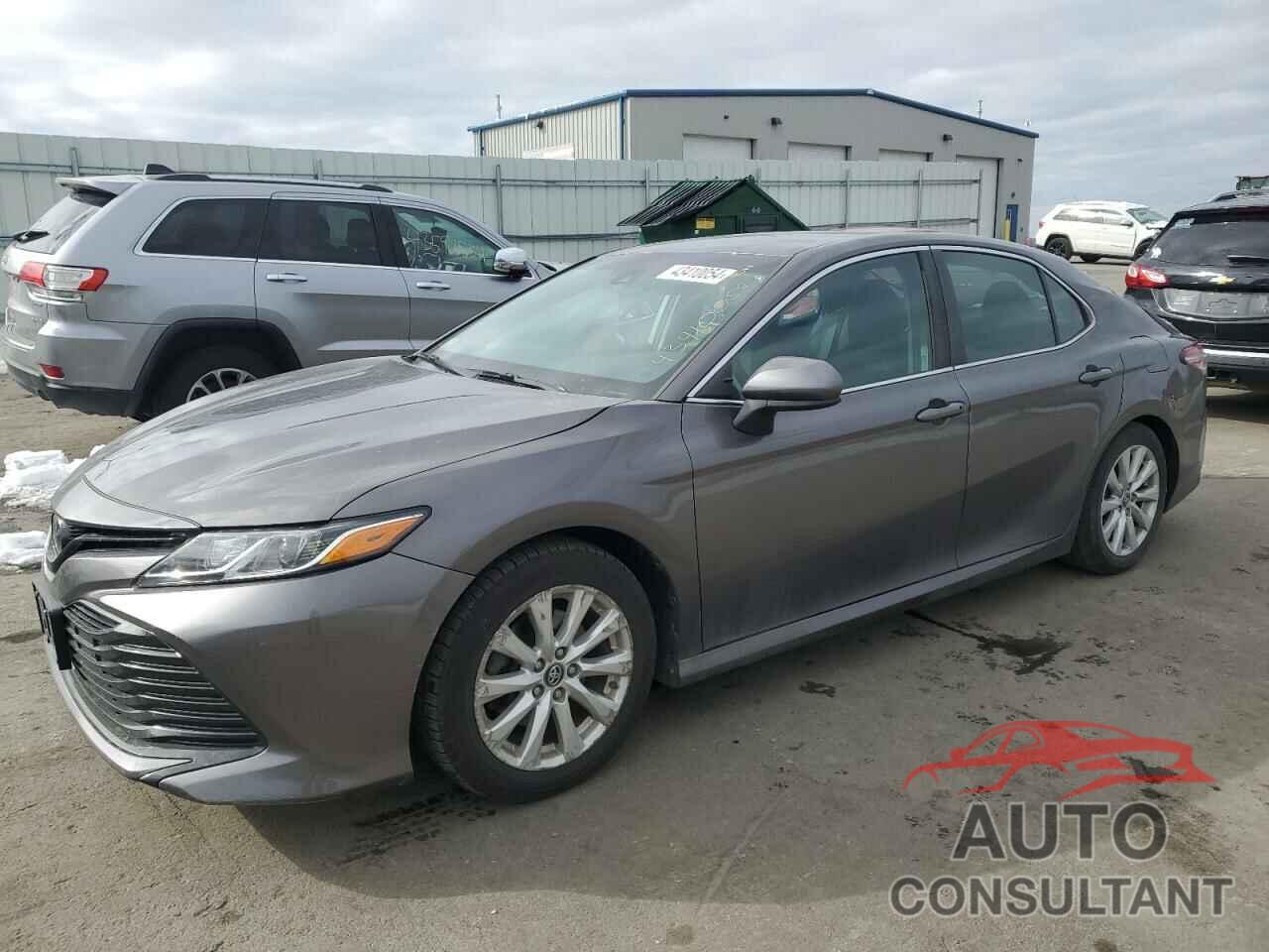 TOYOTA CAMRY 2018 - 4T1B11HK2JU046968