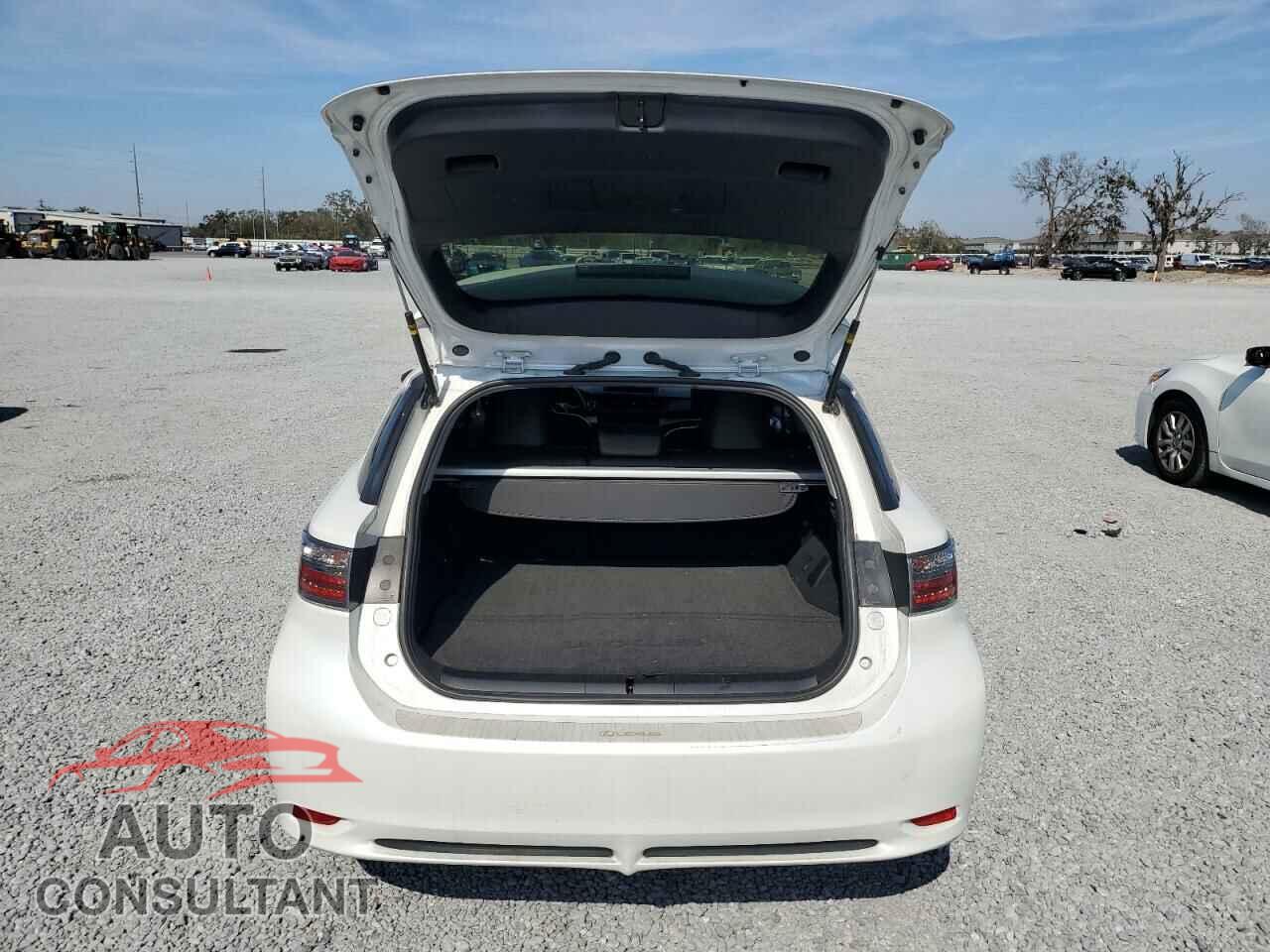 LEXUS CT 200 2013 - JTHKD5BH7D2137782