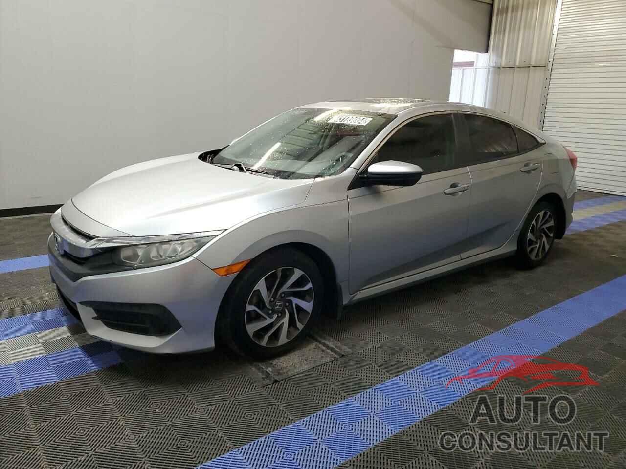 HONDA CIVIC 2018 - 19XFC2F77JE039484