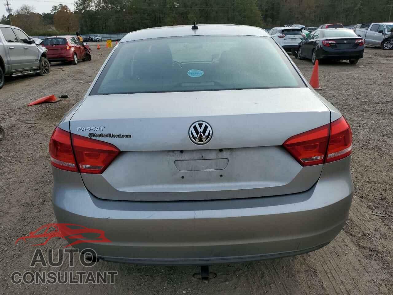 VOLKSWAGEN PASSAT 2013 - 1VWAP7A30DC060962